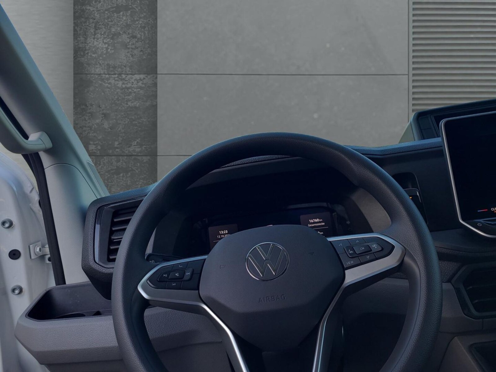 Volkswagen Crafter Kasten mittlerer Radstand – Bild 9
