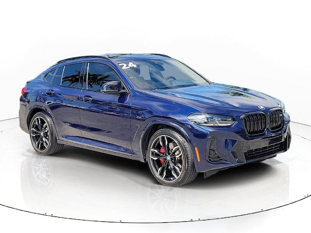 Photo of 2024 BMW X4 