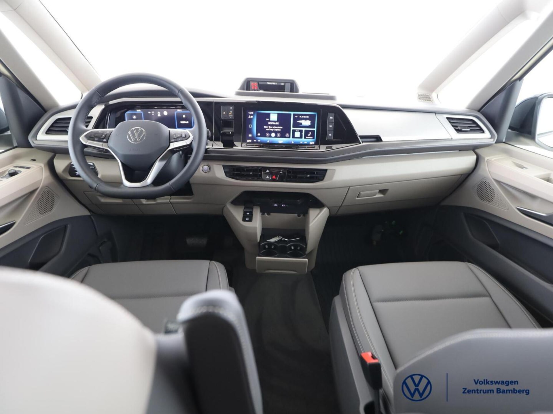 Volkswagen Multivan Langversion Basis-Modell