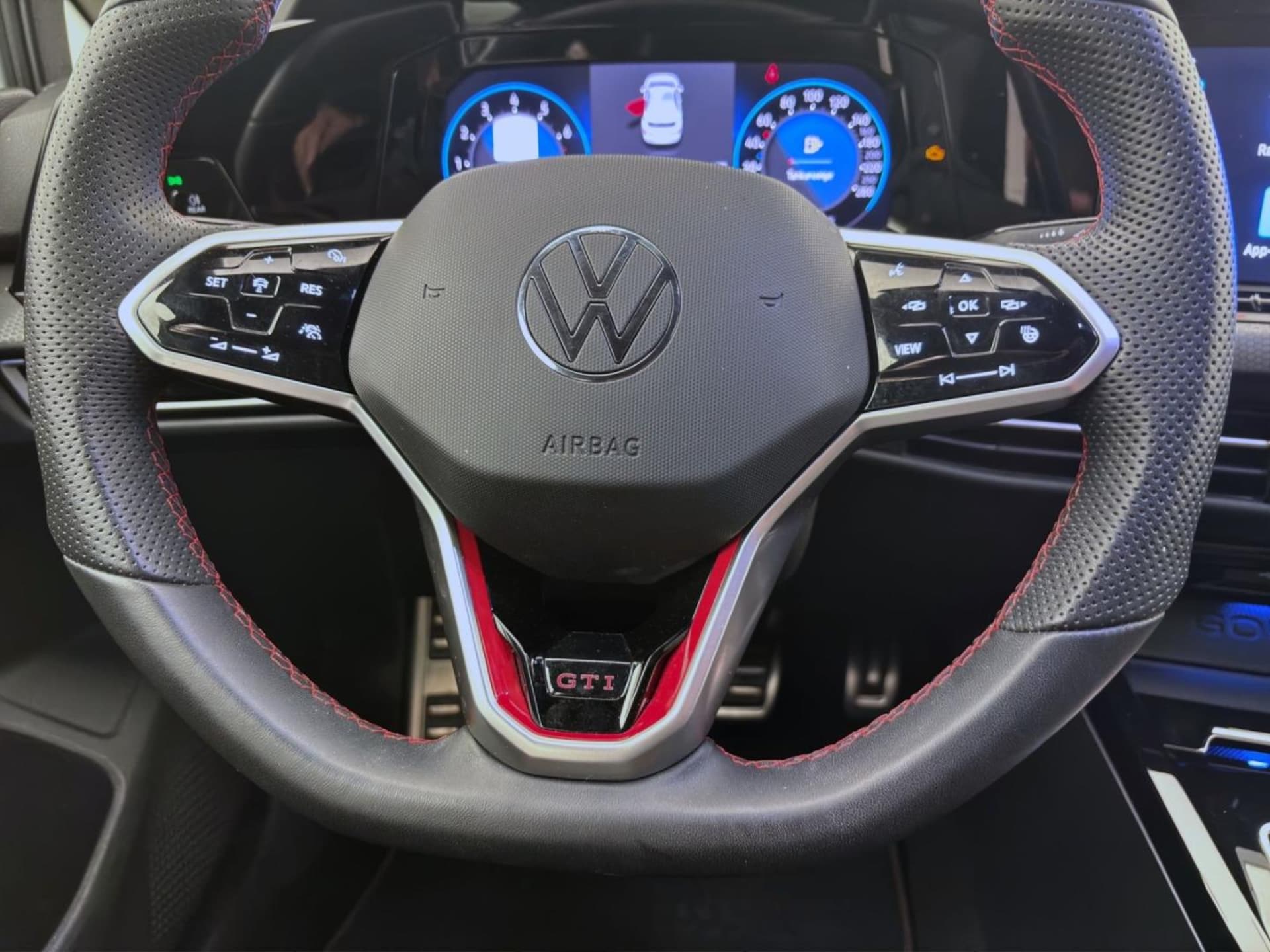 Volkswagen Golf GTI