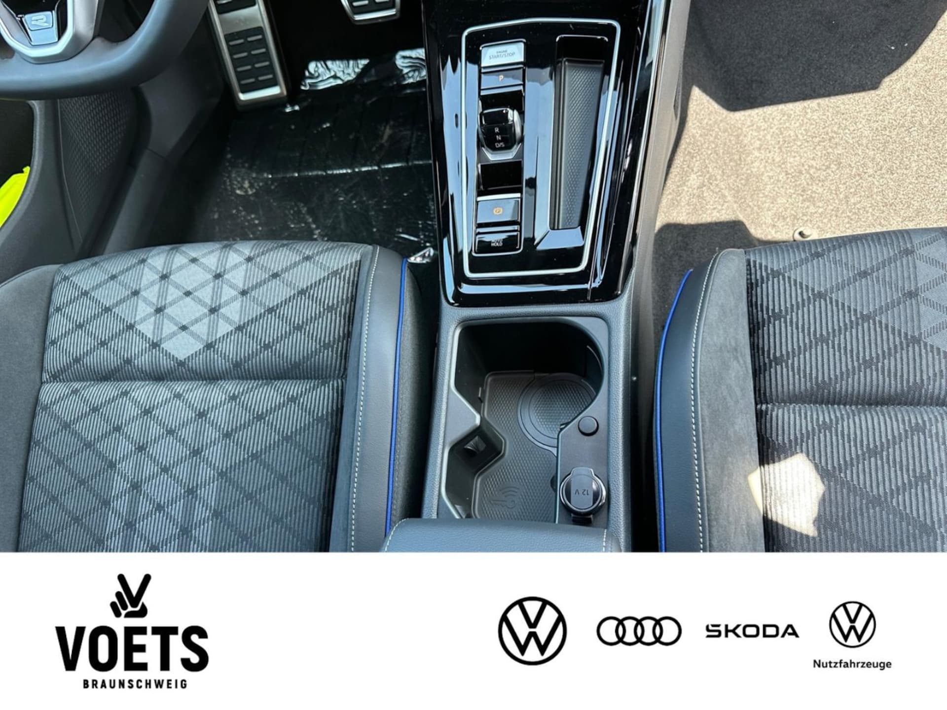 Volkswagen Golf R-Line