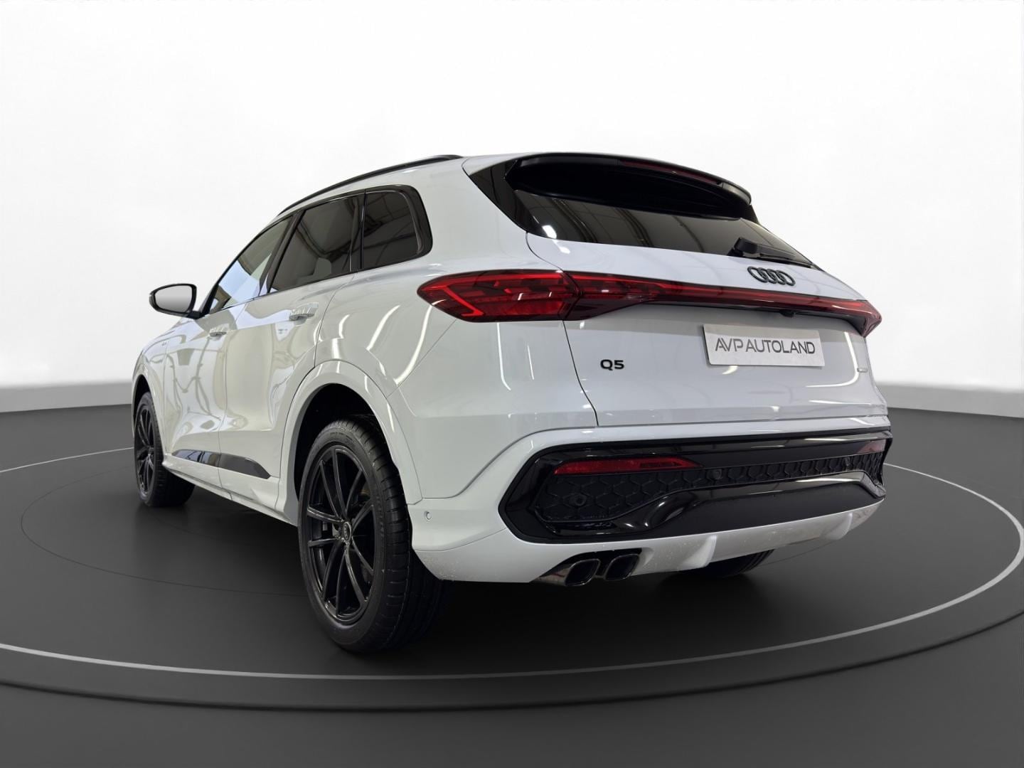 Bild über Audi Q5 SUV TDI quattro 150 kW S tronic - für weitere Informationen kontaktieren Sie den Audi Partner