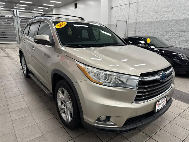 2015 TOYOTA HIGHLANDER - Image 4