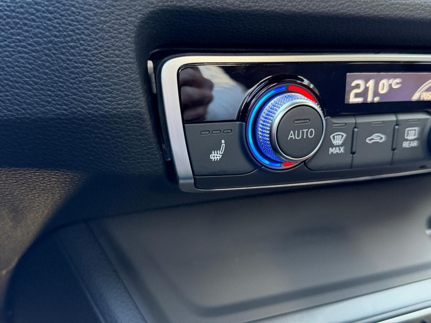 Image about Audi Q3 Sportback S line 35 TDI 110 kW (150 ch) S tronic