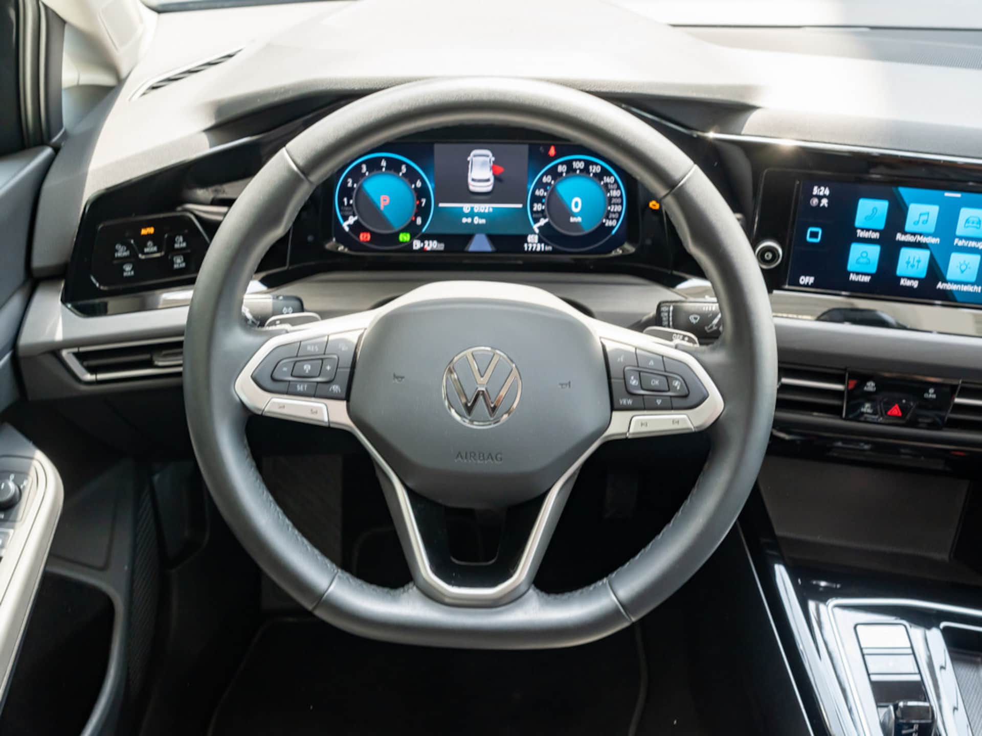 Volkswagen Golf Style