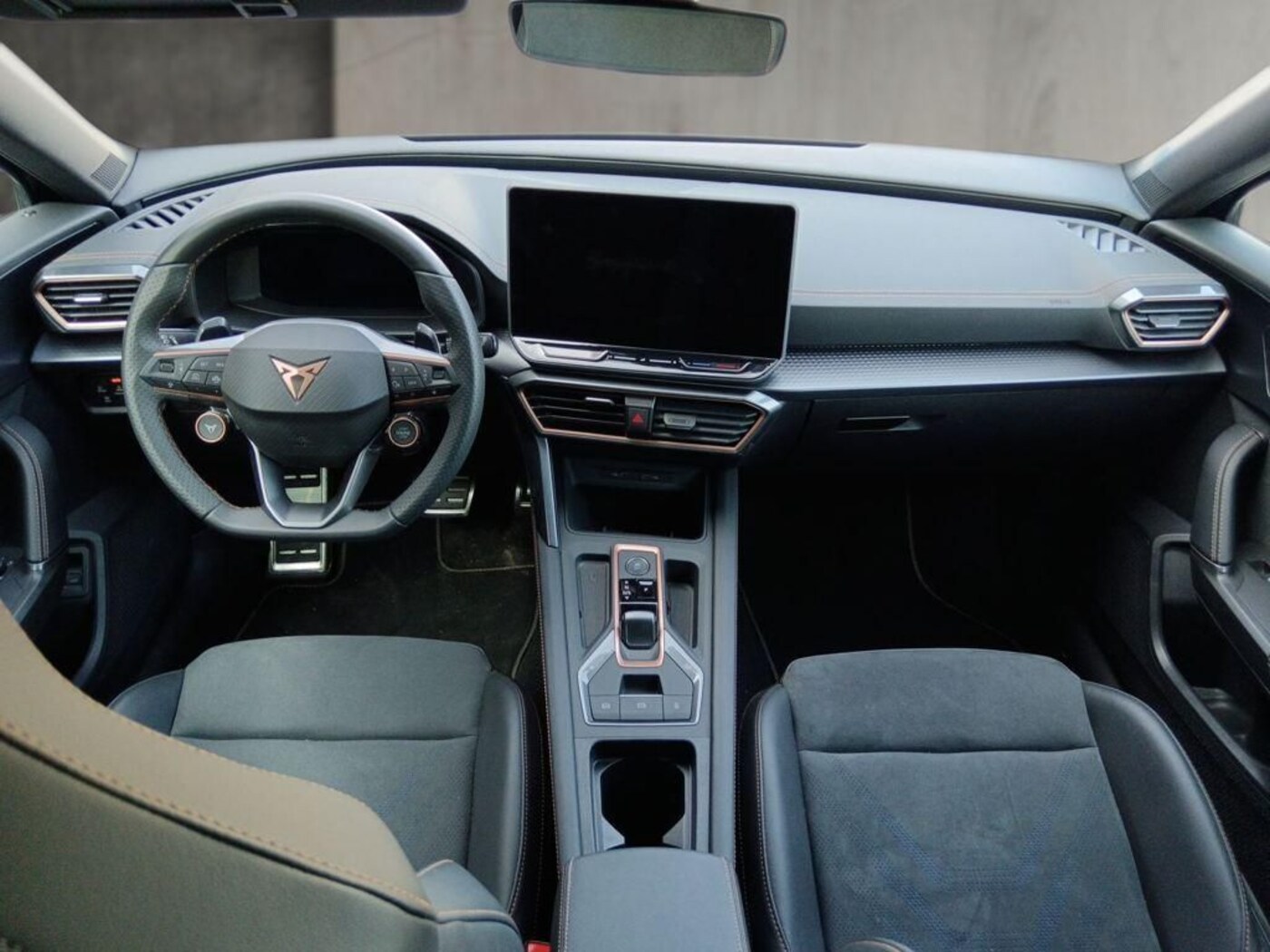 CUPRA Formentor 1.5 TSI e-Hybrid VZ DSG 200 kW (272 CV) — photo 4