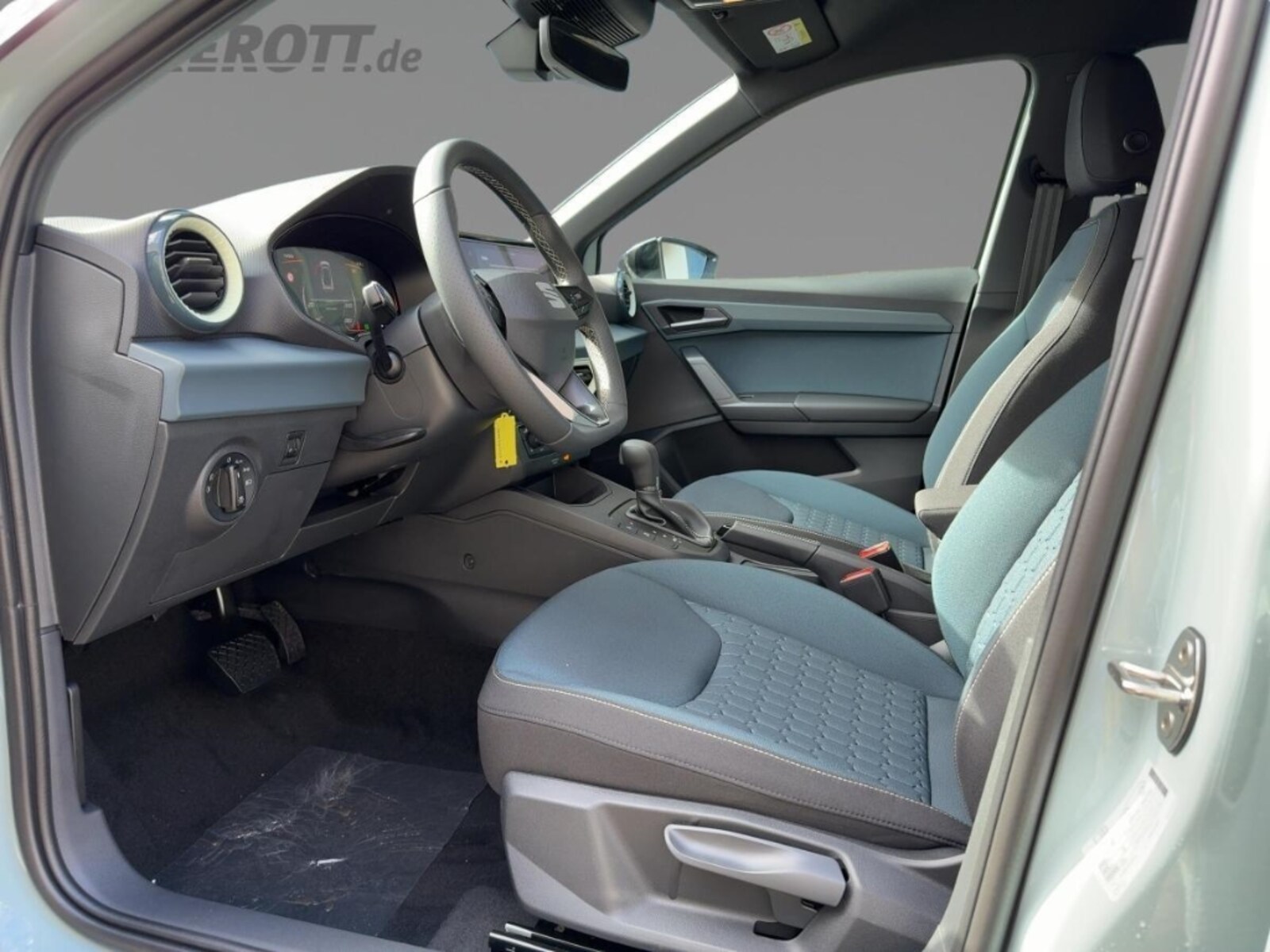 SEAT Arona – Bild 7