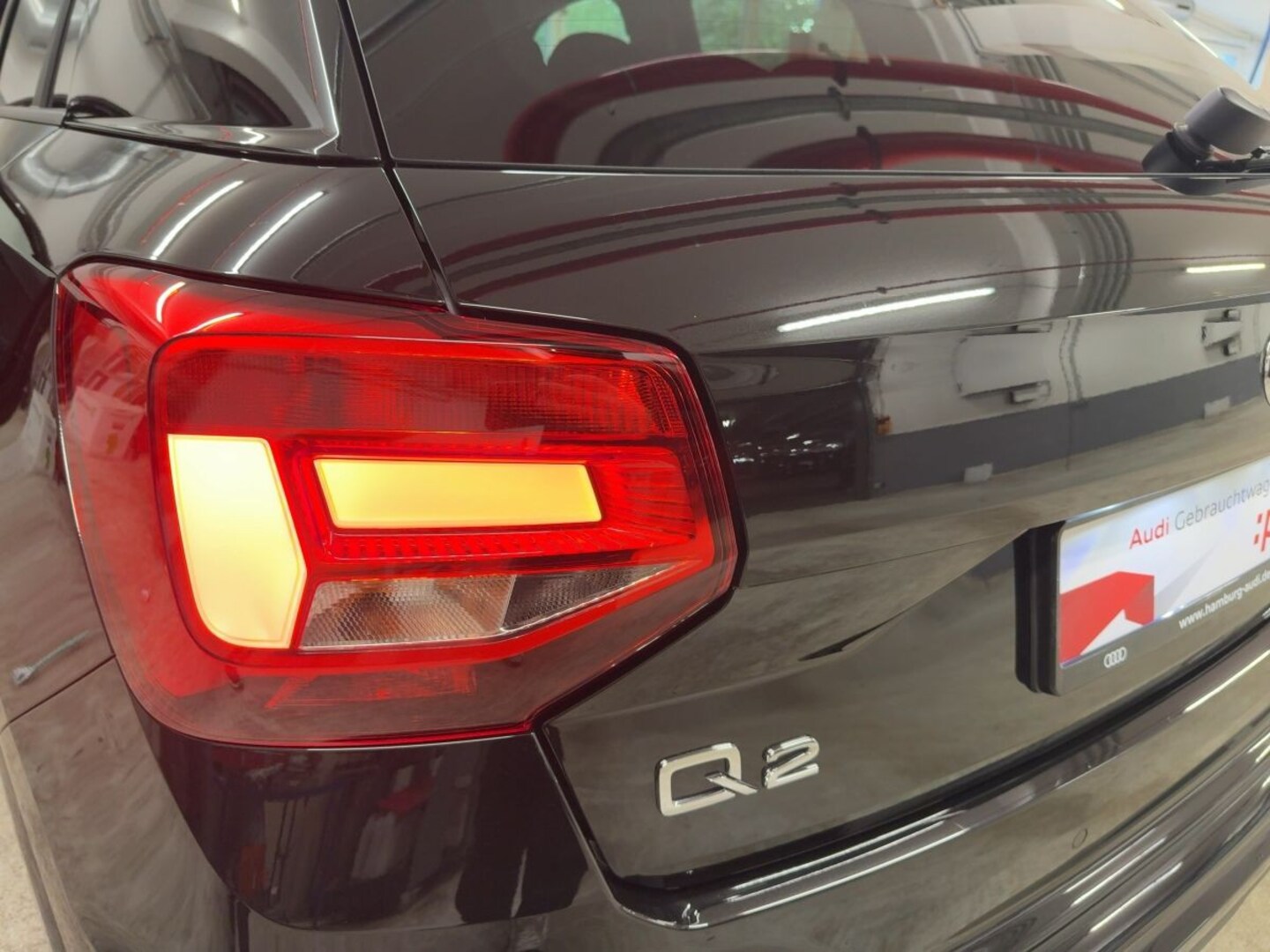 Bild über Audi Q2 S line 35 TFSI S tronic - für weitere Informationen kontaktieren Sie den Audi Partner