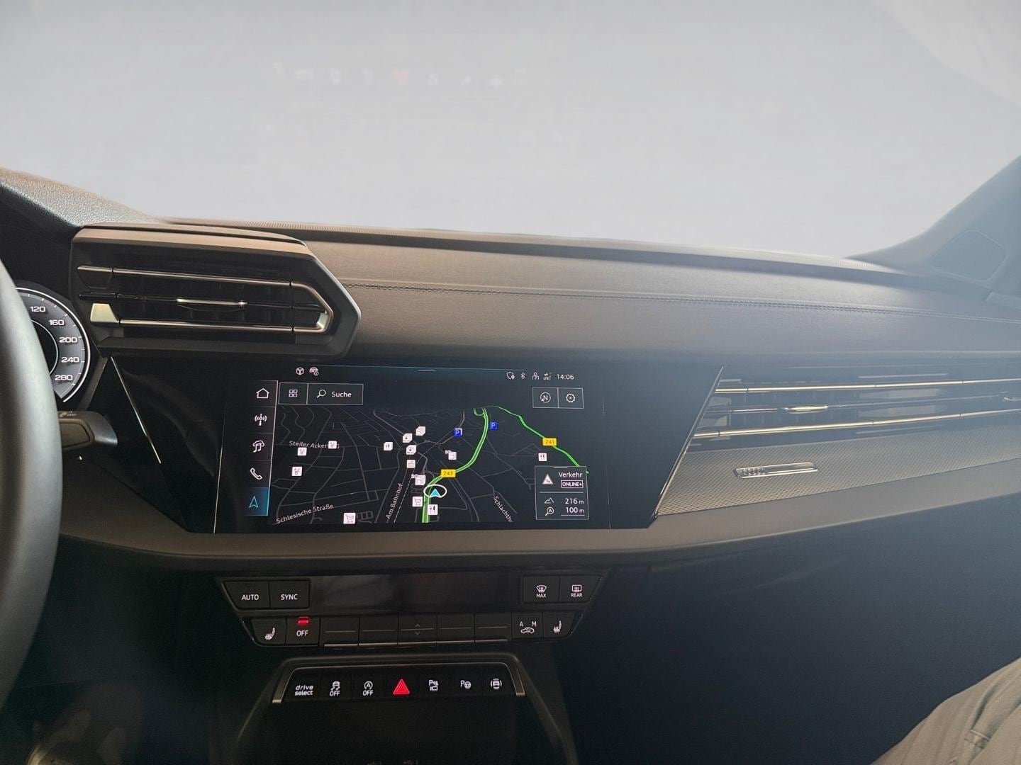 Bild über Audi A3 Sportback TFSI 110 kW S tronic - für weitere Informationen kontaktieren Sie den Audi Partner