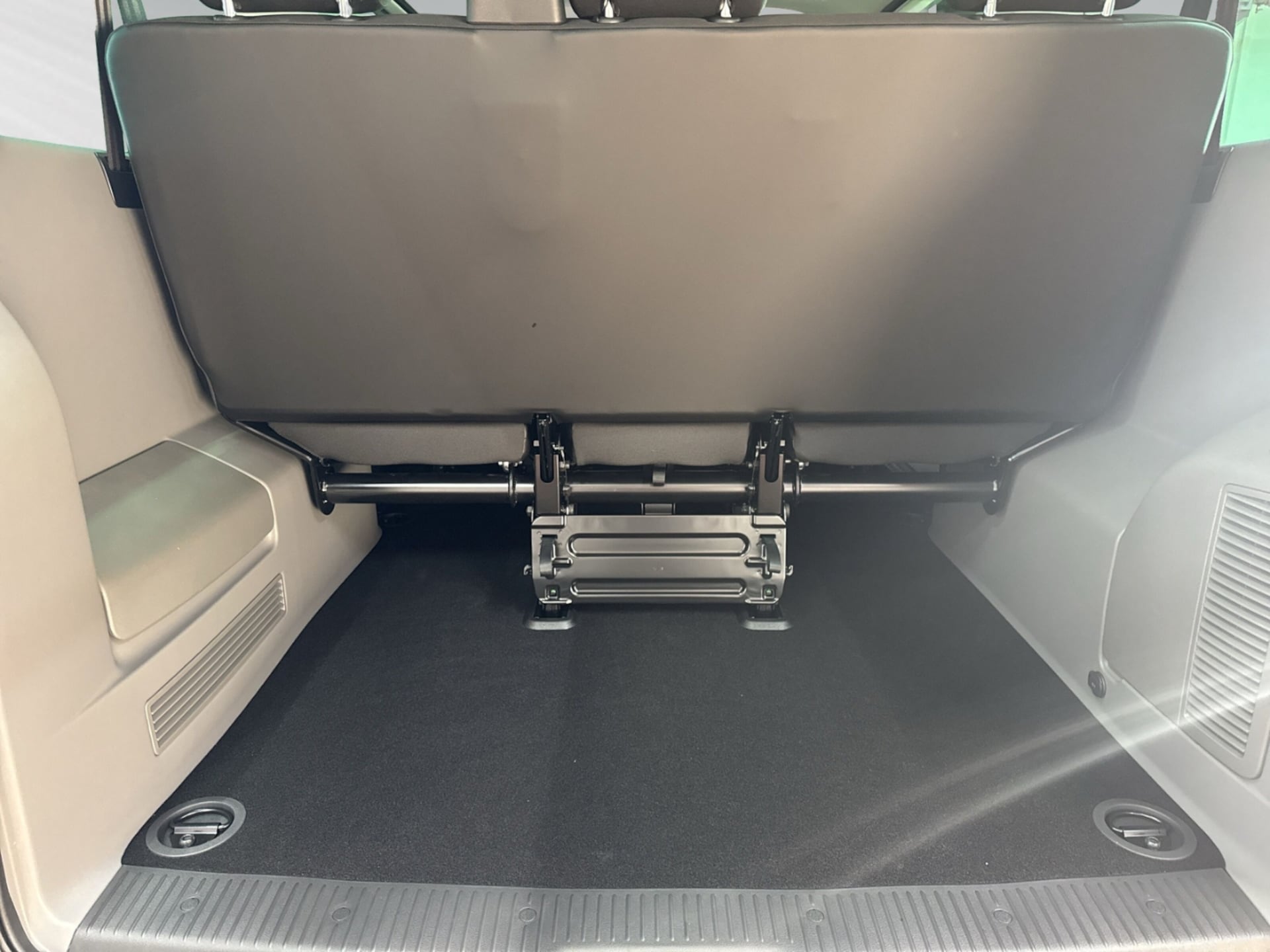 Volkswagen T6.1 Caravelle kurzer Radstand Comfortline