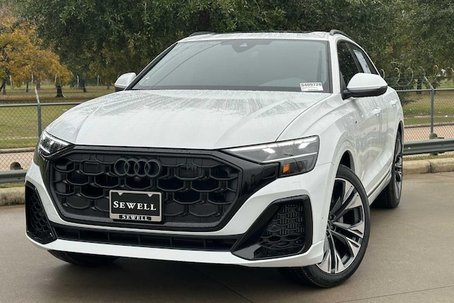 2026 Audi Q8