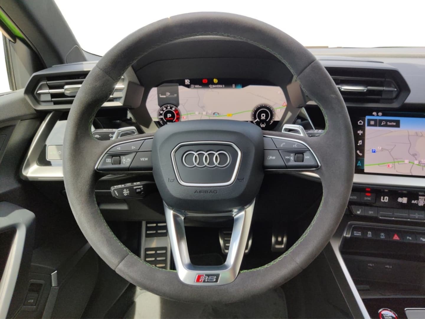 Bild über Audi RS 3 Sportback TFSI quattro S tronic - für weitere Informationen kontaktieren Sie den Audi Partner