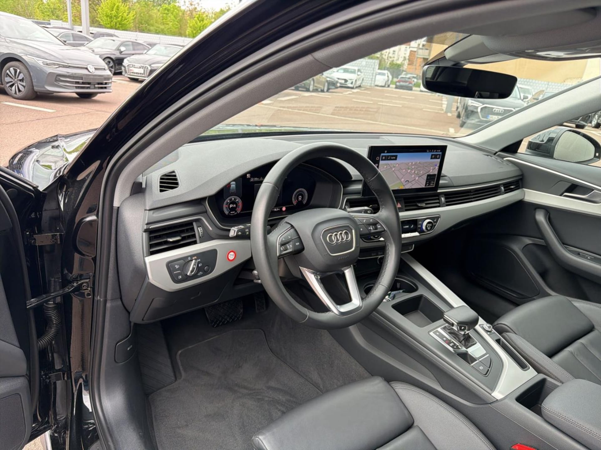Audi A4 Avant S line