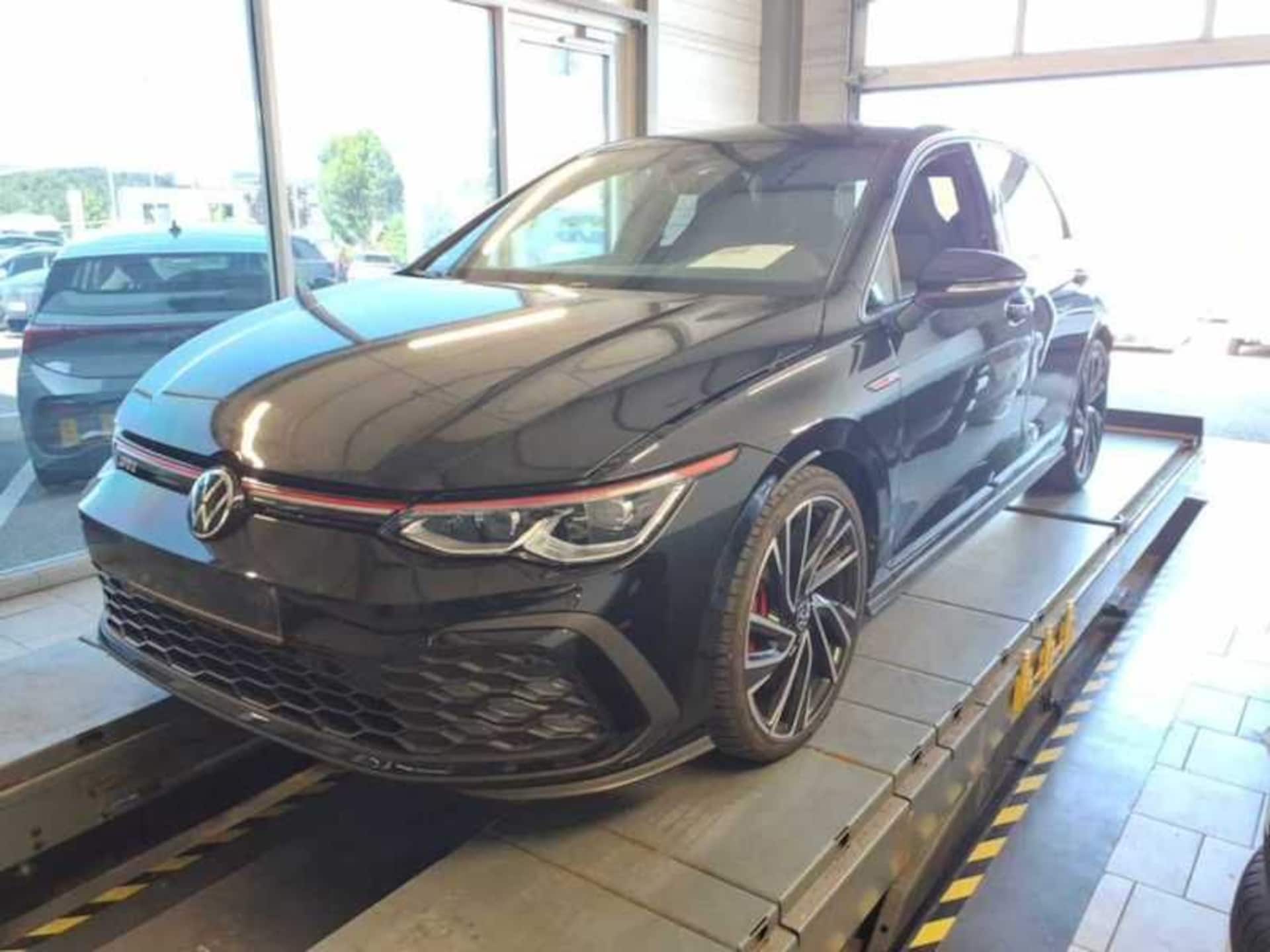 Volkswagen Golf GTI