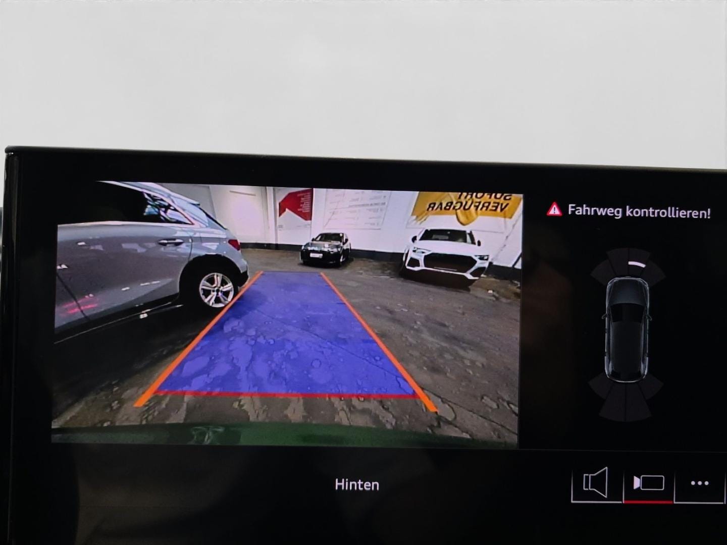Bild über Audi Q5 40 TFSI quattro S tronic - für weitere Informationen kontaktieren Sie den Audi Partner
