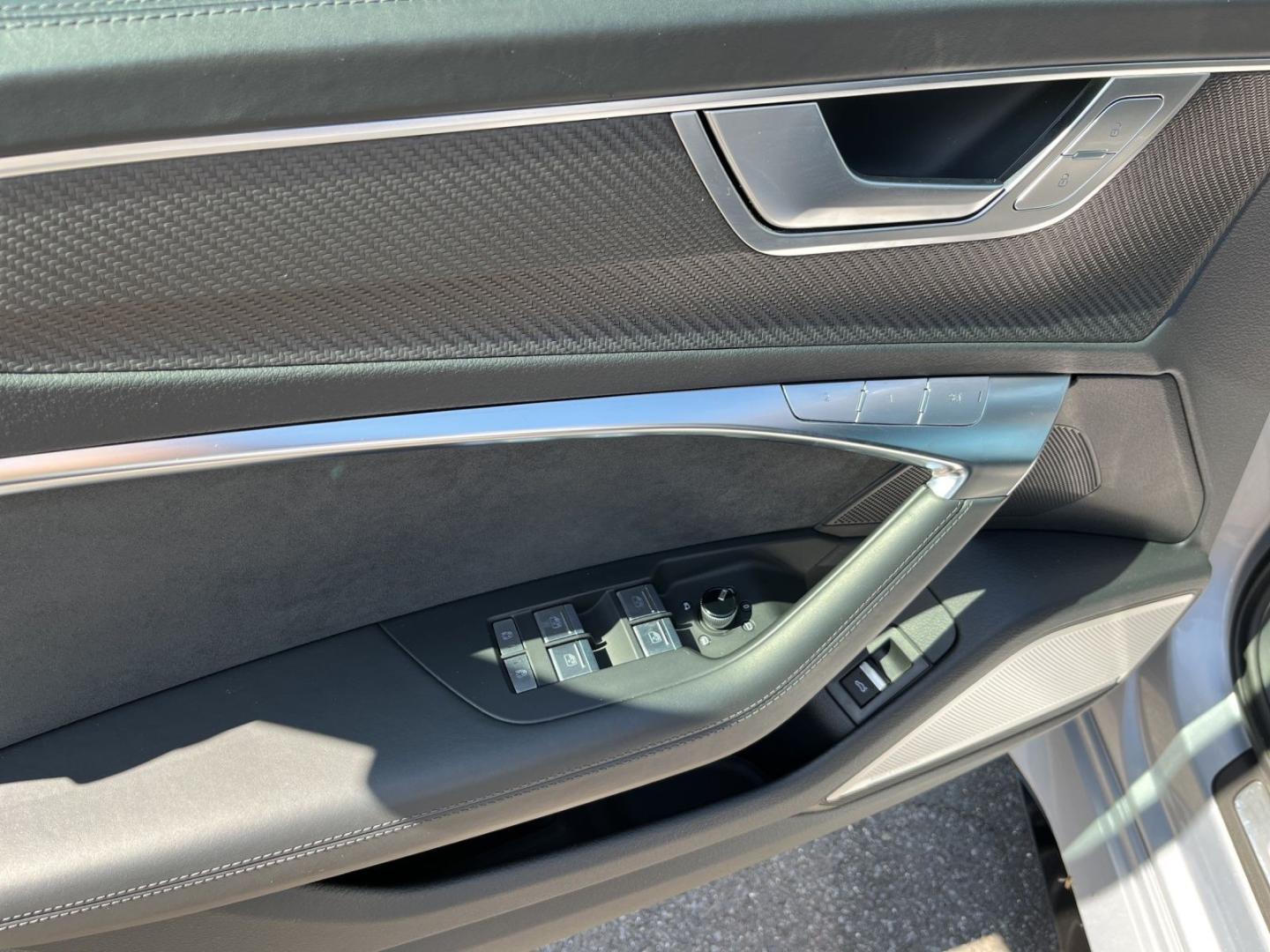 Image about Audi RS 6 Avant TFSI quattro tiptronic