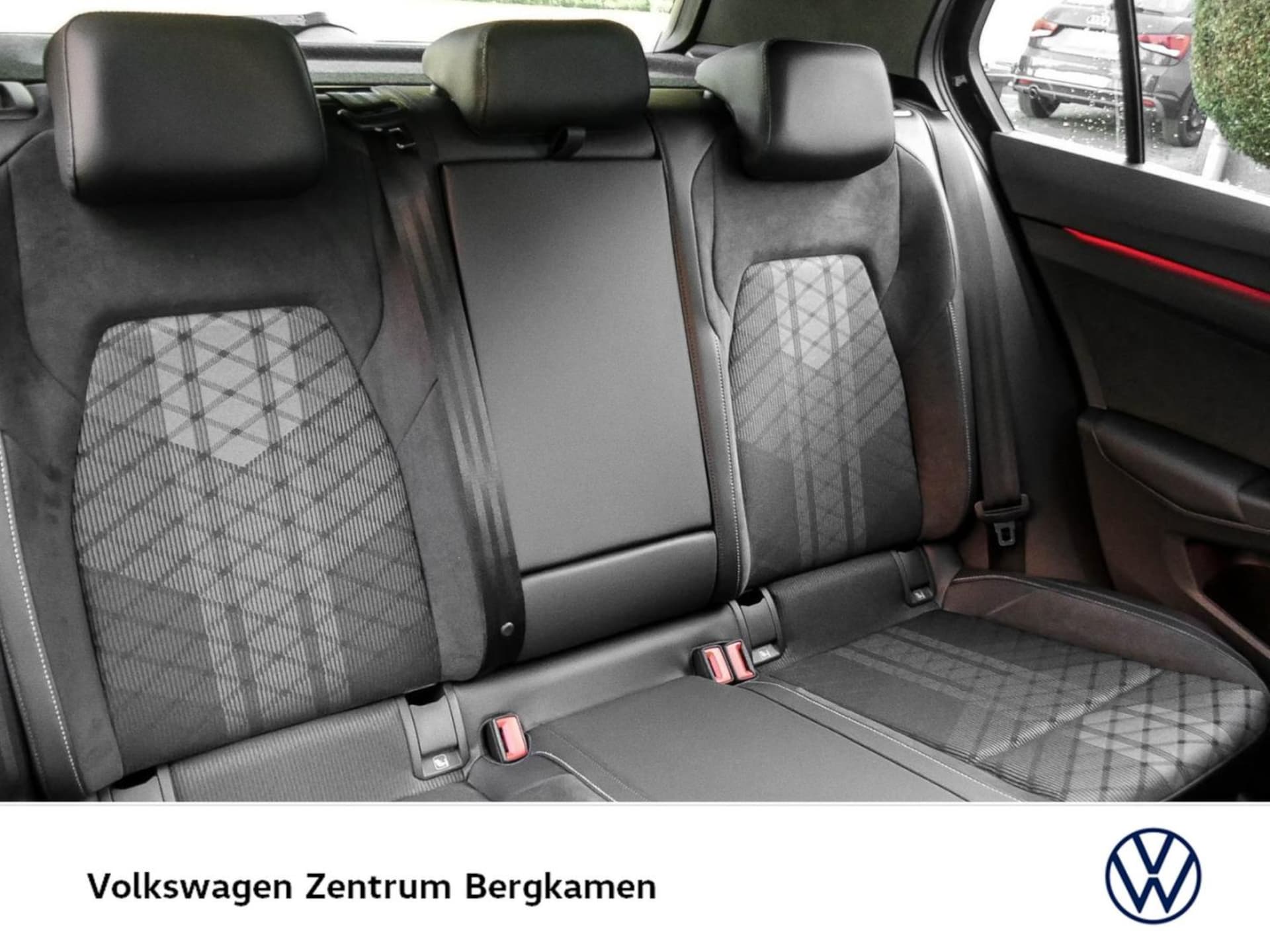 Volkswagen Golf R-Line