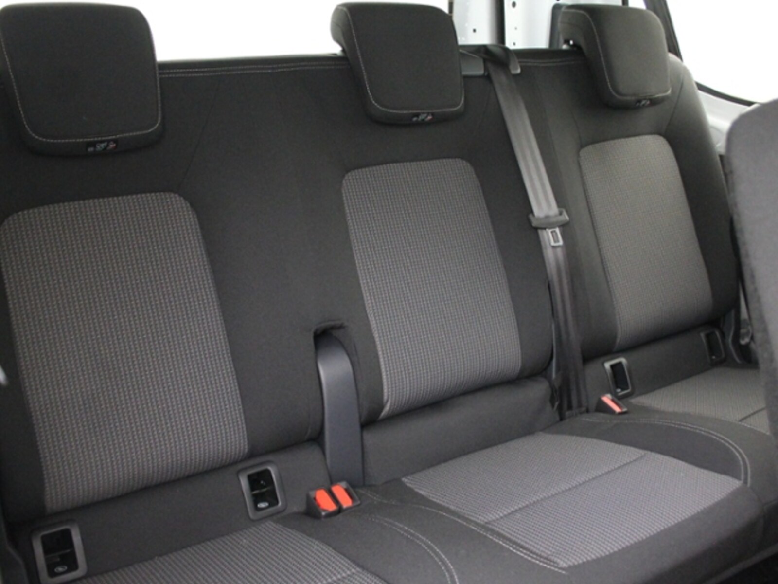 Volkswagen Transporter Kombi kurzer Radstand – Bild 14