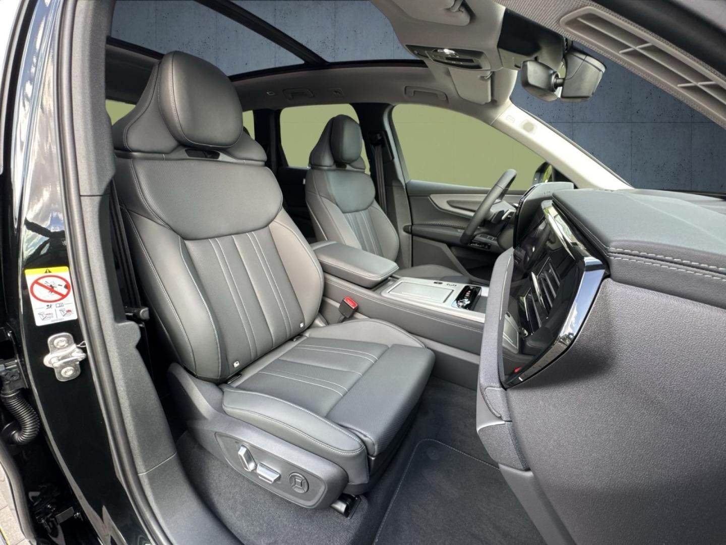 Bild über Audi Q7 SUV TDI quattro 220 kW tiptronic - für weitere Informationen kontaktieren Sie den Audi Partner