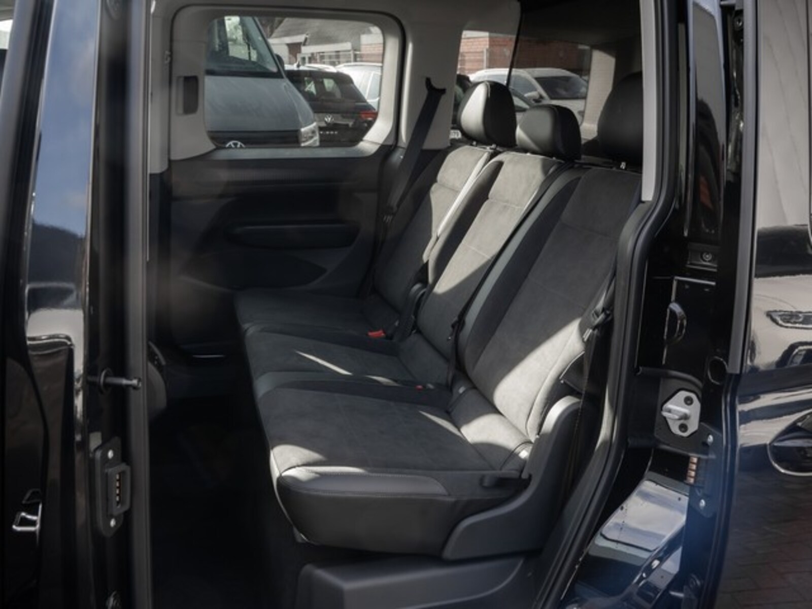 Volkswagen Caddy – Bild 9