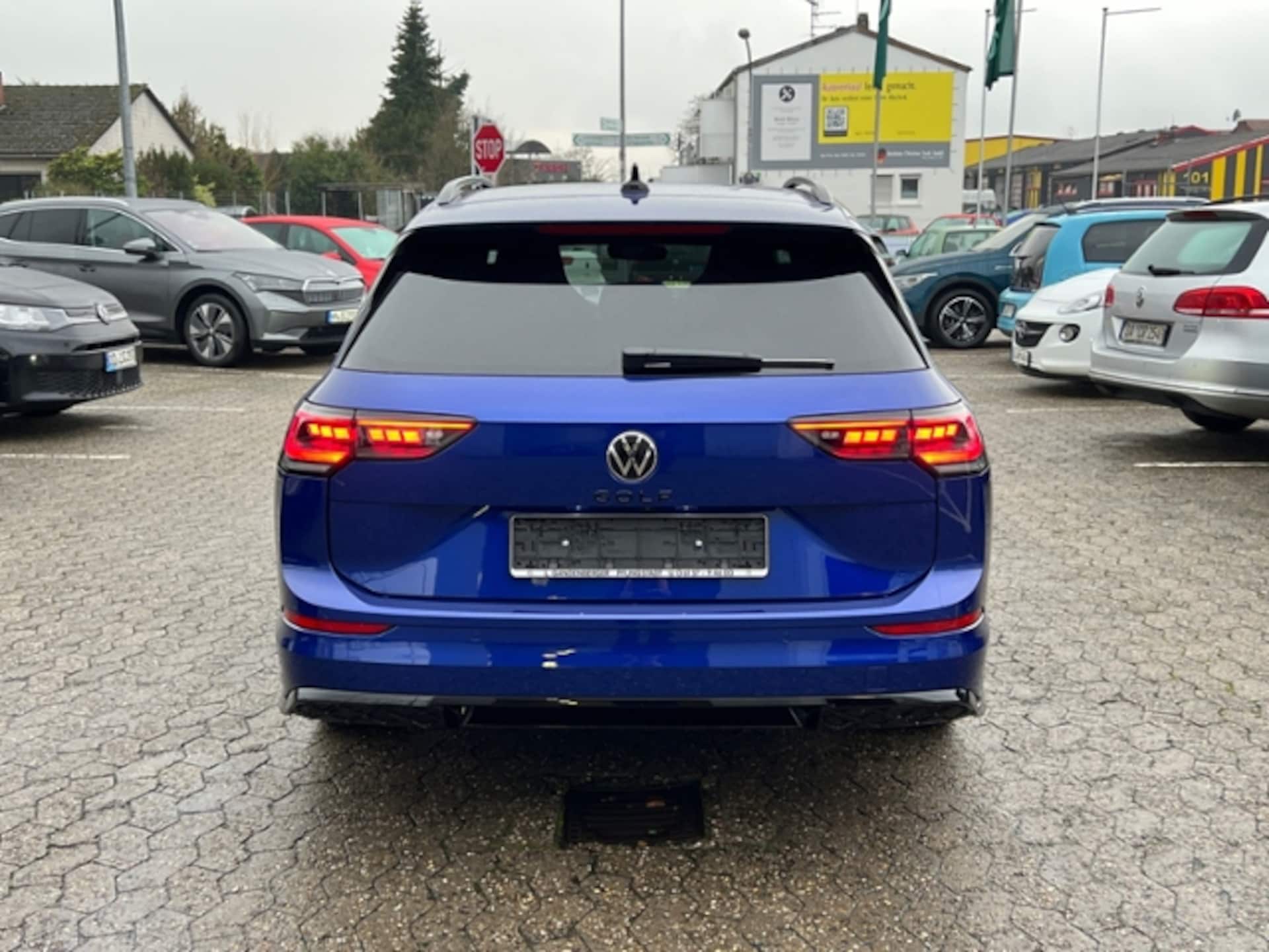 Volkswagen Golf Variant R-Line
