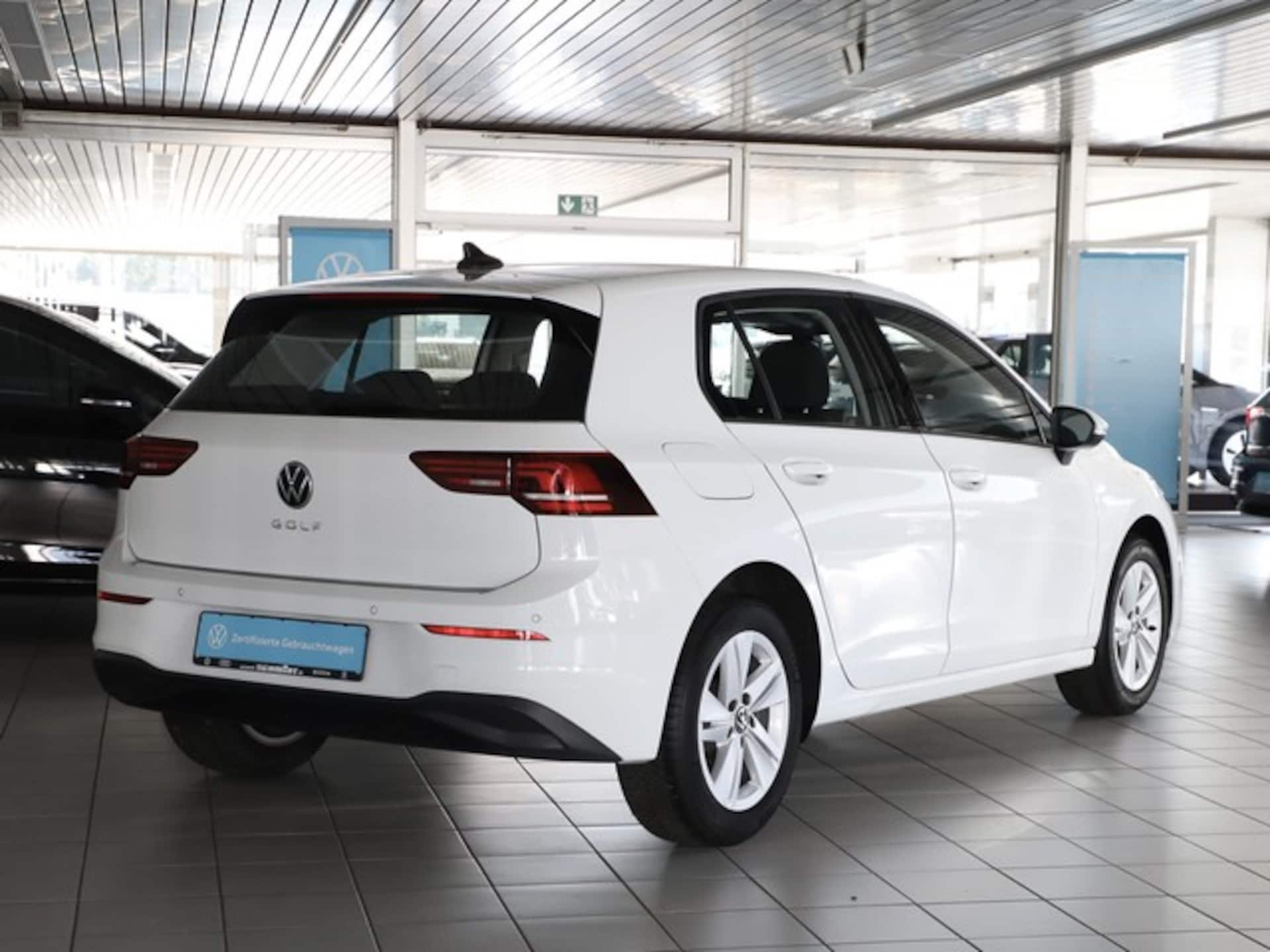 Volkswagen Golf Life