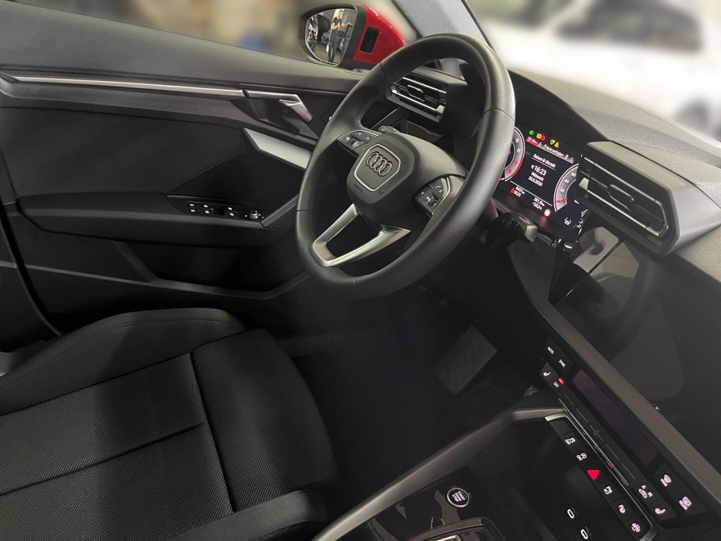 Bild über Audi A3 Sportback advanced 30 TFSI S tronic - für weitere Informationen kontaktieren Sie den Audi Partner