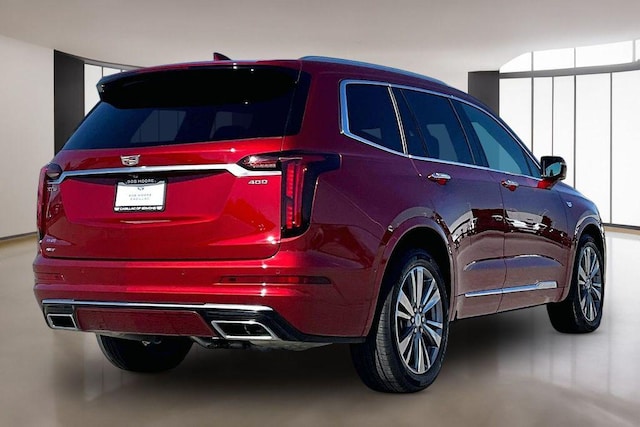2025 Cadillac XT6