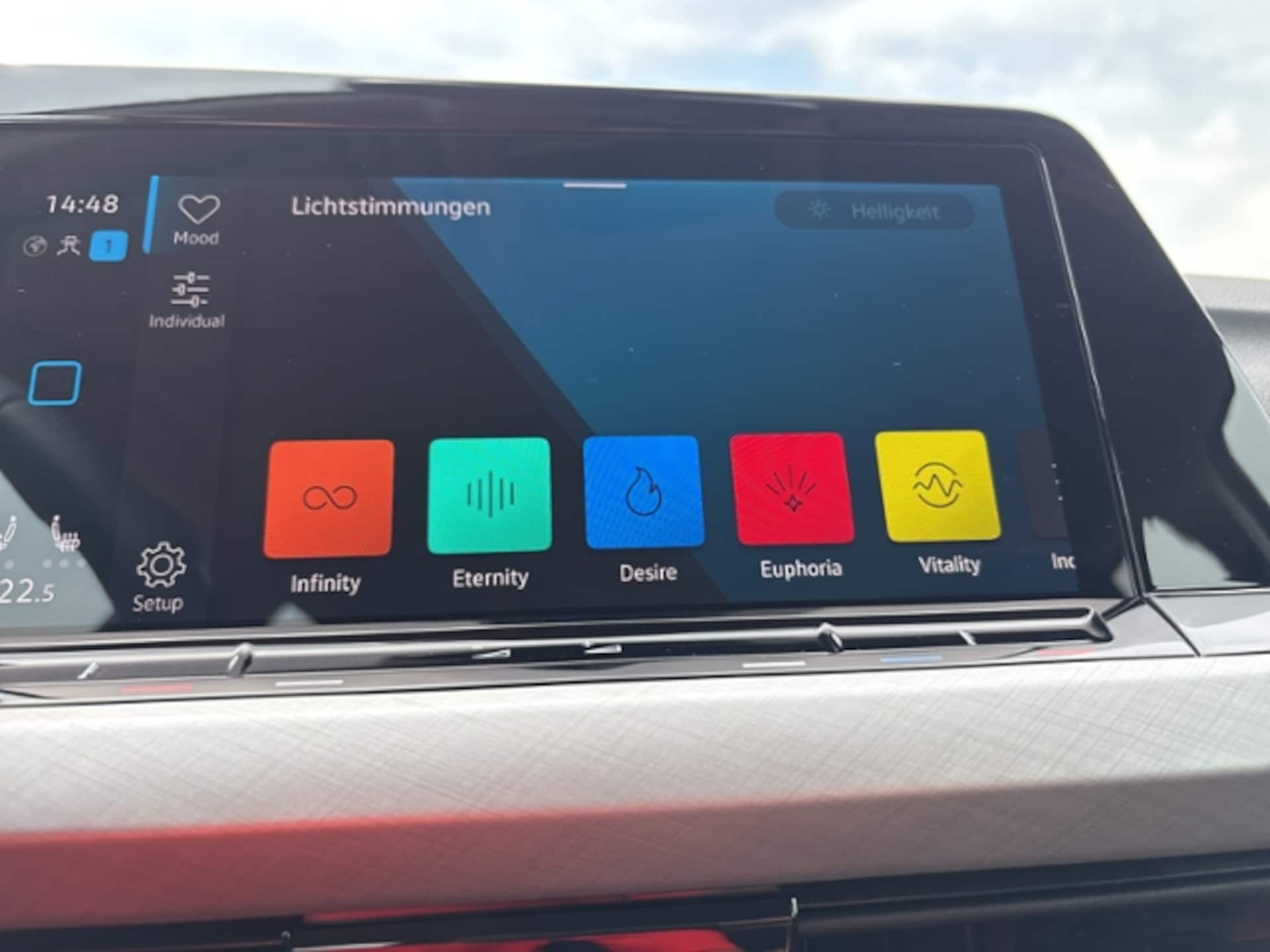 Volkswagen Golf Life