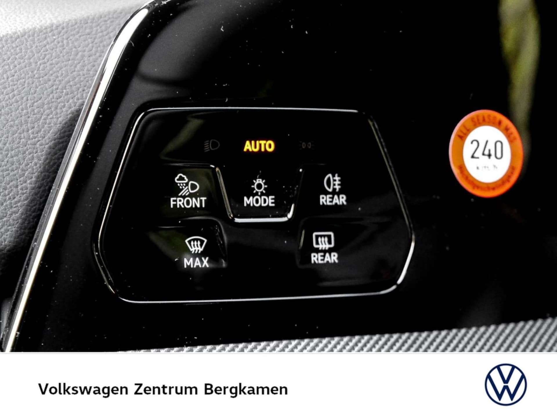 Volkswagen Golf R-Line