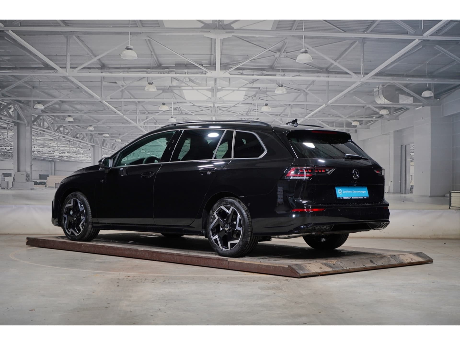 Volkswagen Golf Variant R-Line