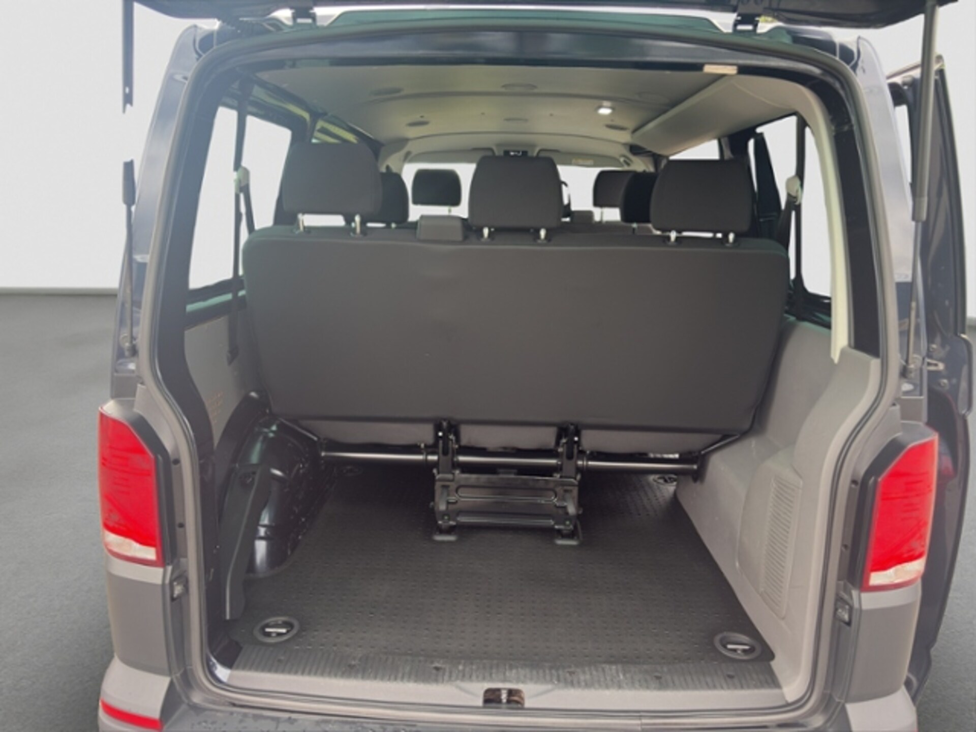 Volkswagen T6.1 Transporter Kombi kurzer Radstand