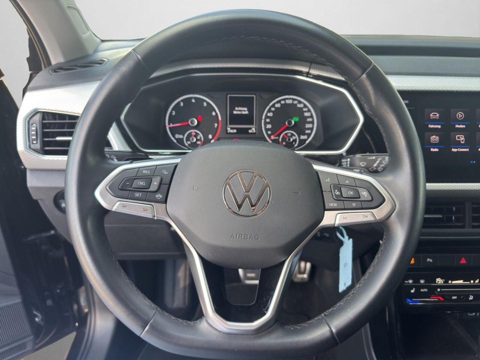 Volkswagen T-Cross – Bild 9