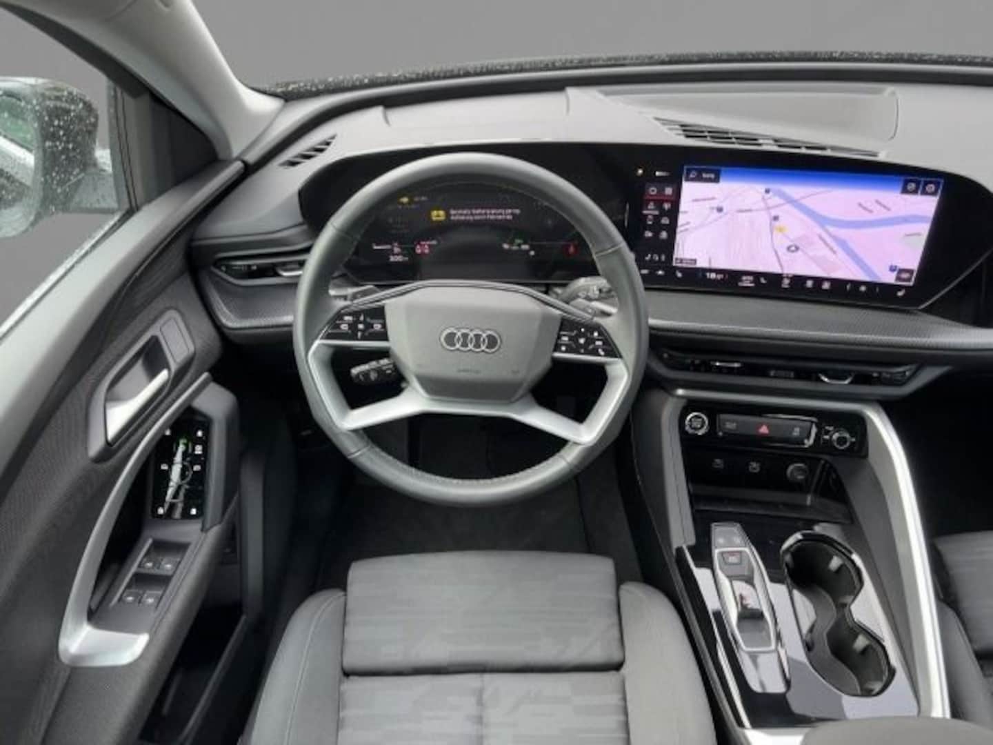 Bild über Audi Q5 SUV TDI quattro 150 kW S tronic - für weitere Informationen kontaktieren Sie den Audi Partner