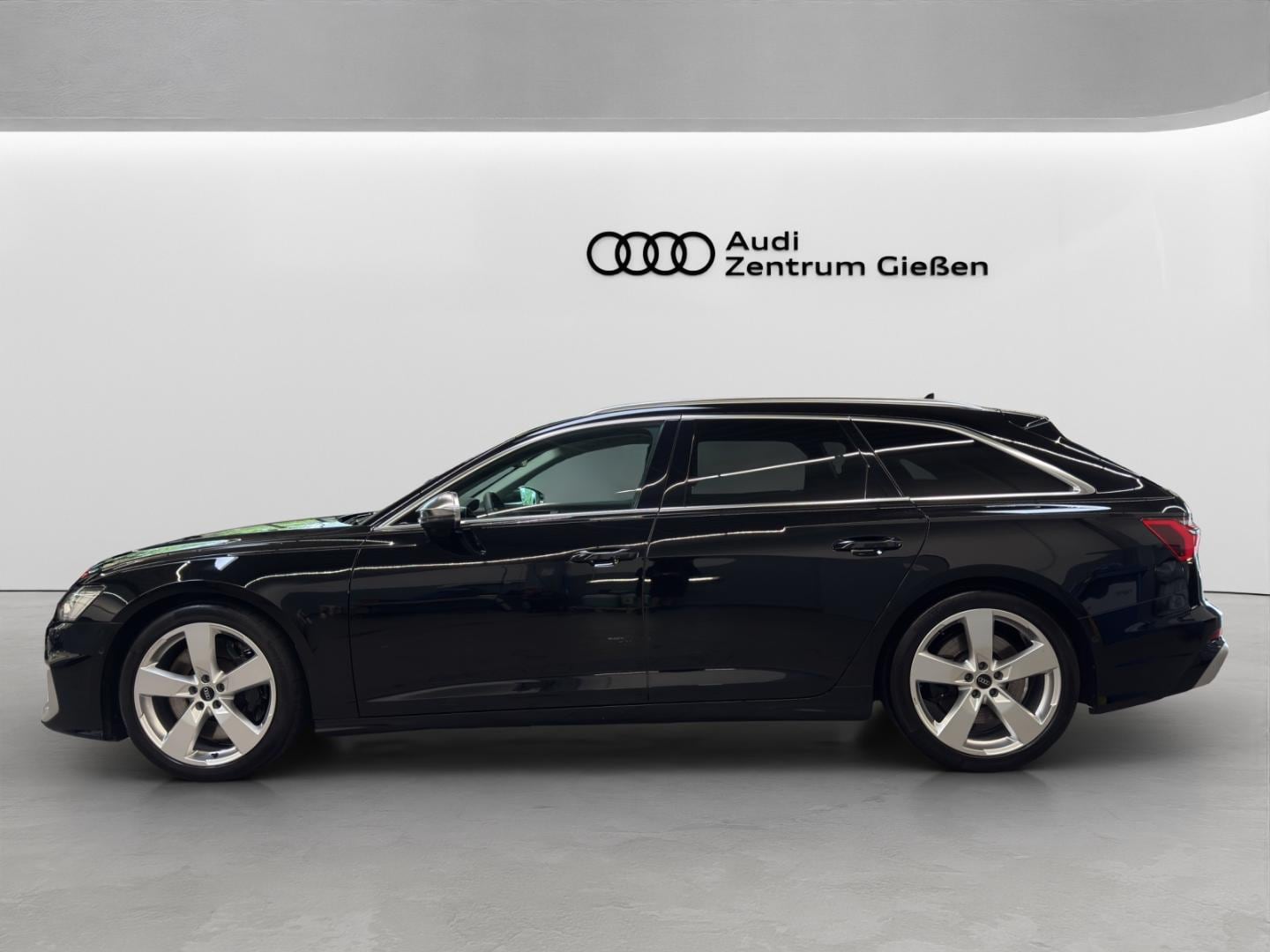 Bild über Audi S6 Avant TDI quattro tiptronic - für weitere Informationen kontaktieren Sie den Audi Partner