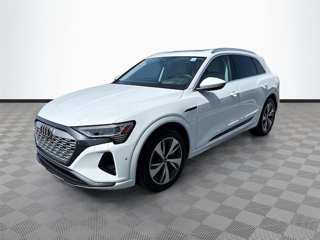 2024 Audi Q8 e-tron