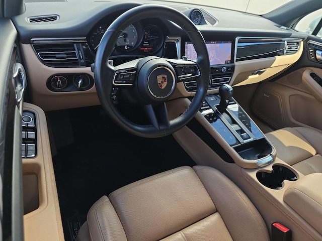 2023 Porsche Macan
