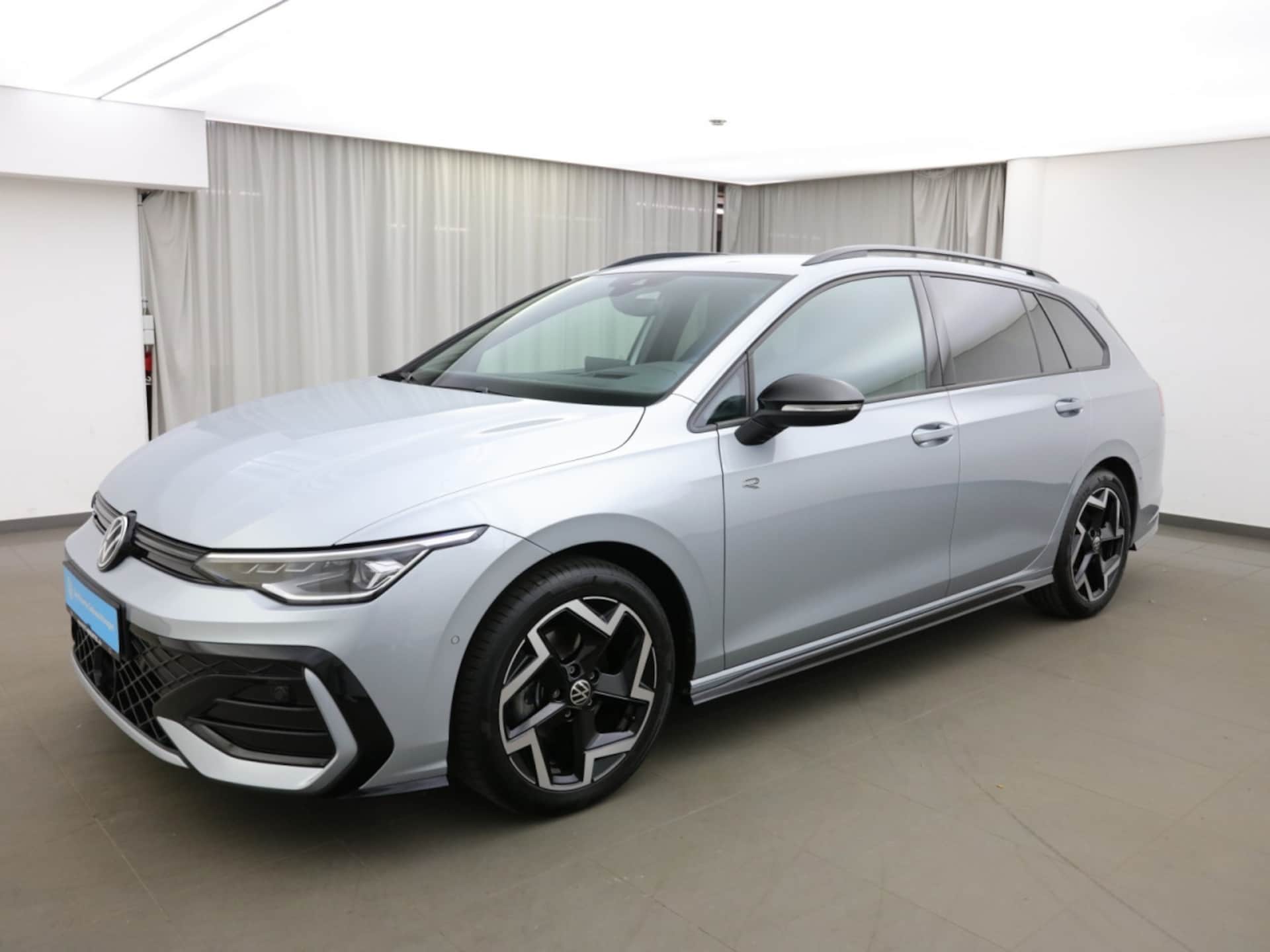 Volkswagen Golf Variant R-Line