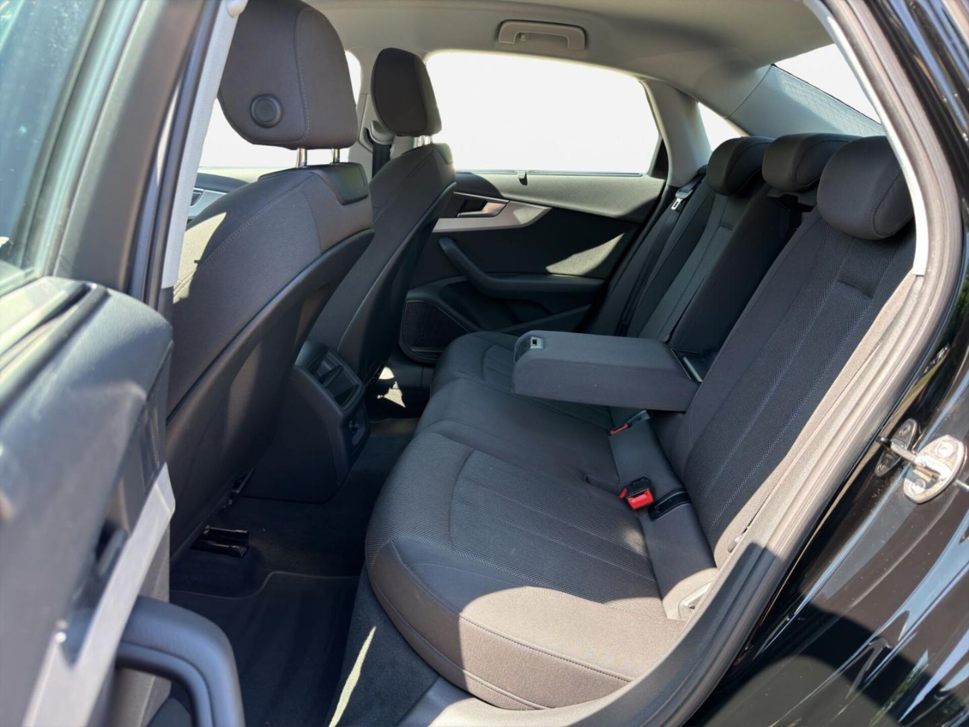 Audi A4 Limousine Advanced