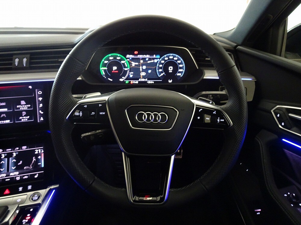 Image about Audi Q8 Sportback e-tron 55 e-tron S line