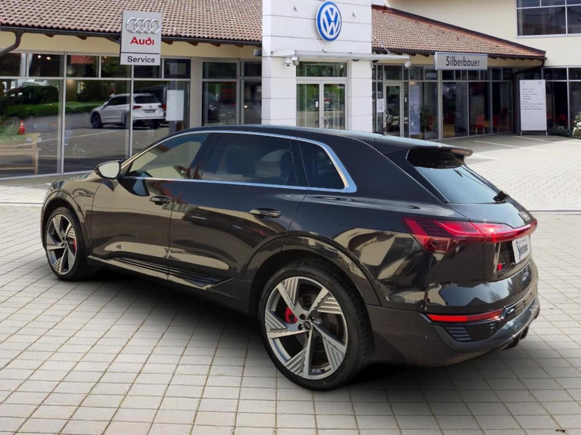 Audi Q8 e-tron S line