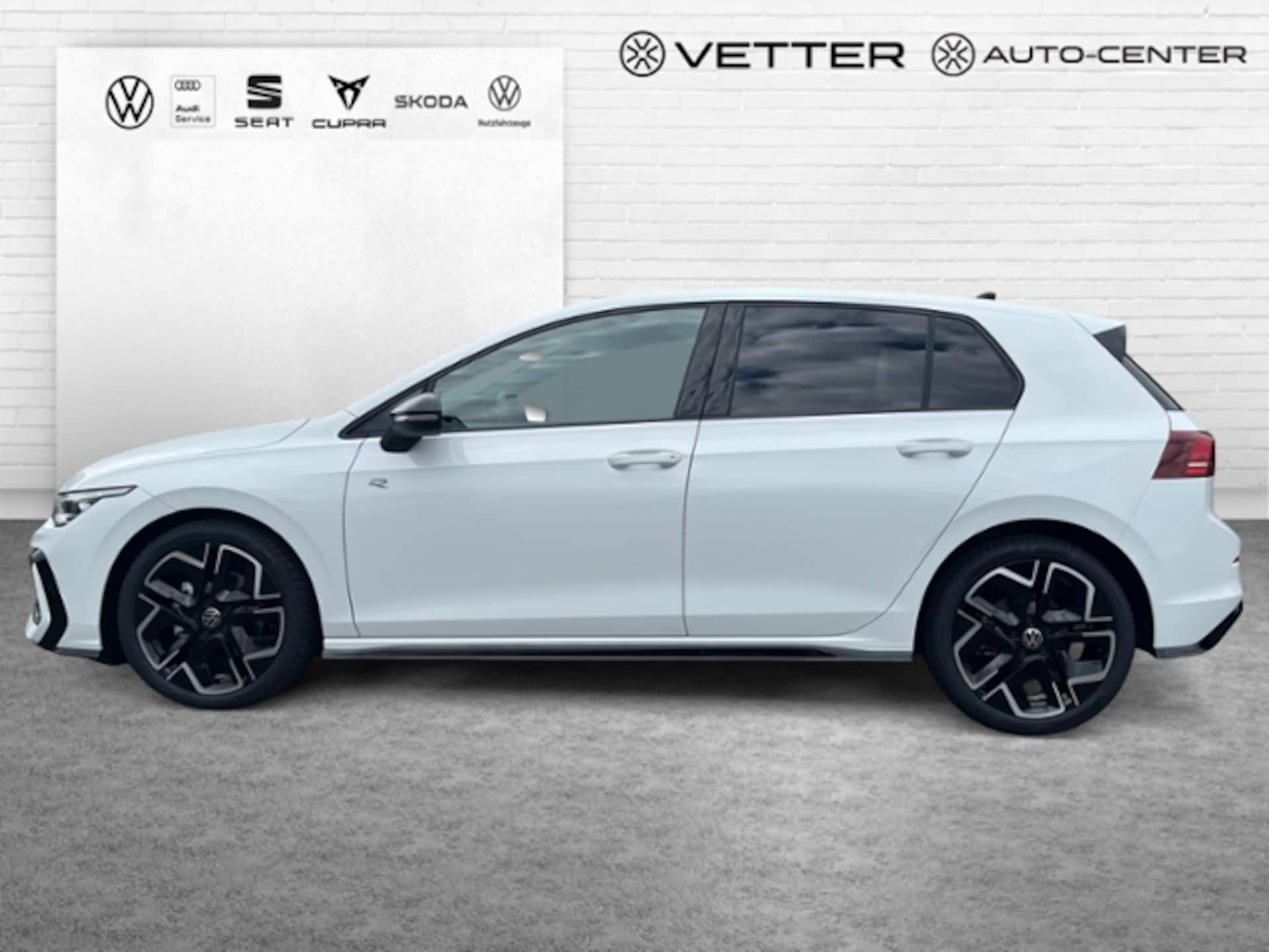 Volkswagen Golf R-Line