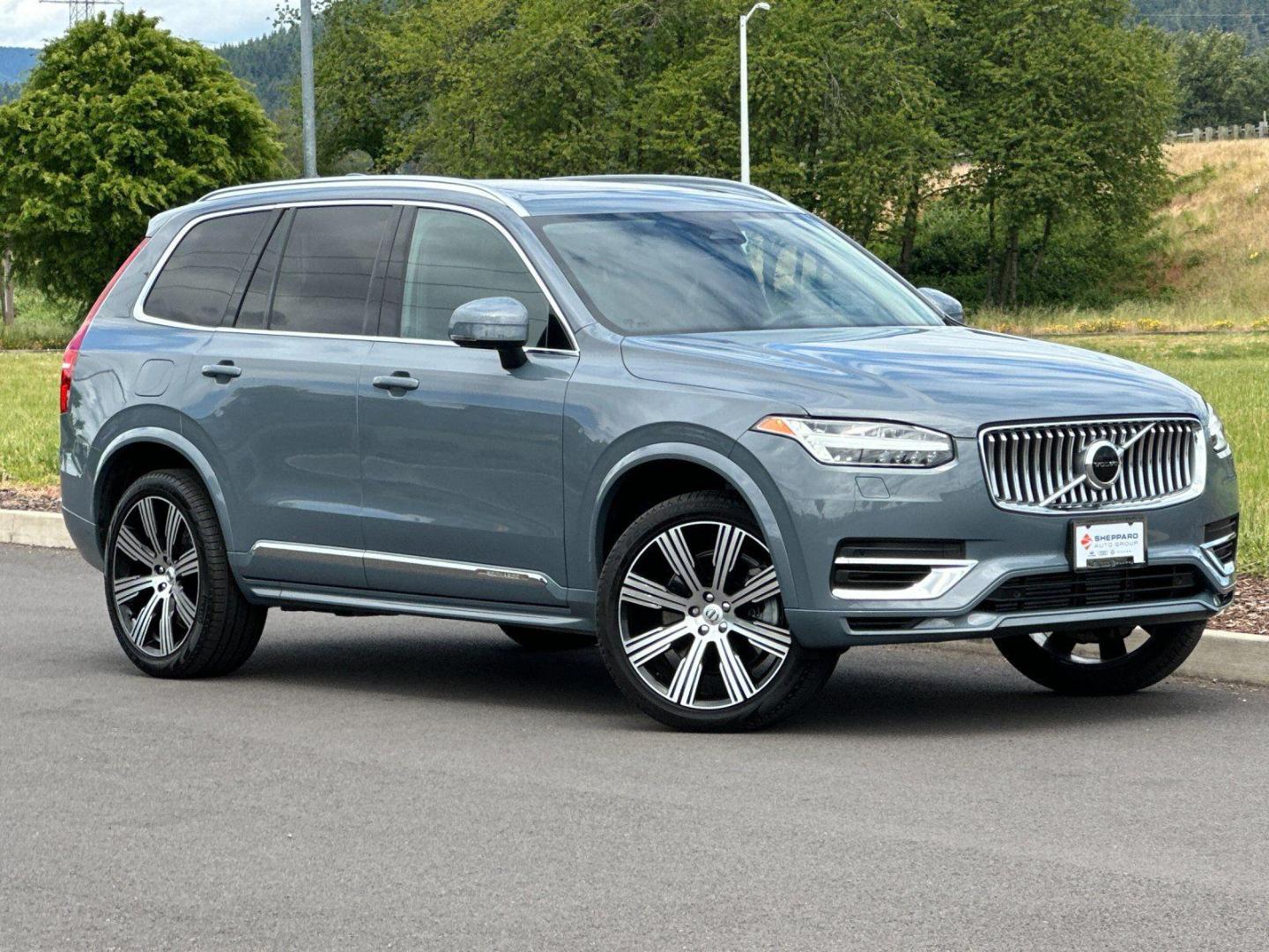 2023 Volvo XC90 T8 Recharge Core Bright Theme 4WD's photo