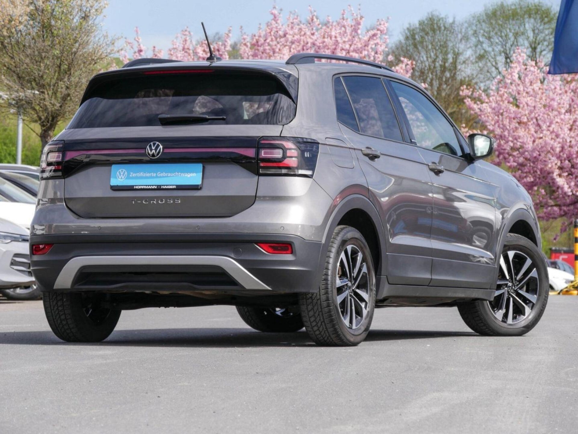 Volkswagen T-Cross United