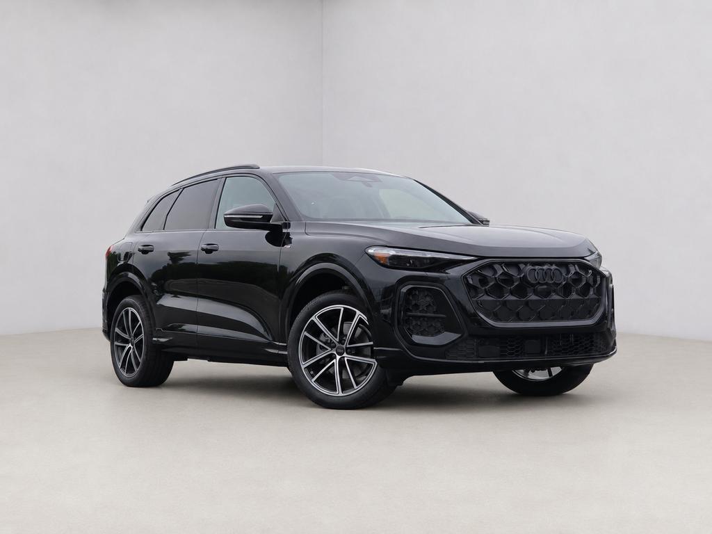 2026 Audi Q5 Premium Plus quattro's photo