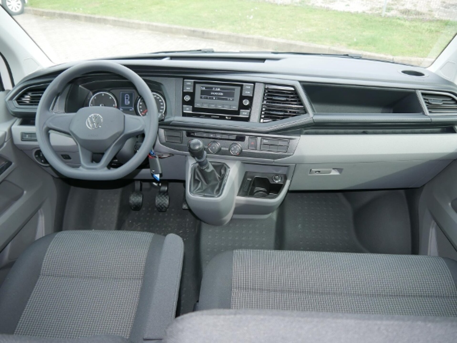 Volkswagen T6.1 Transporter Kombi kurzer Radstand