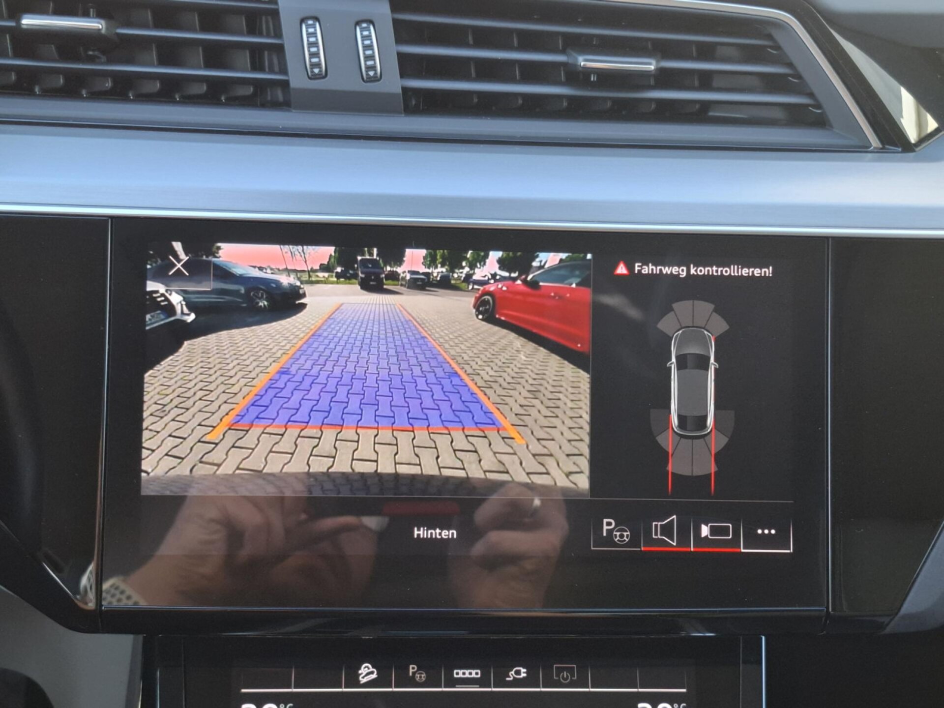 Audi e-tron Sportback S line
