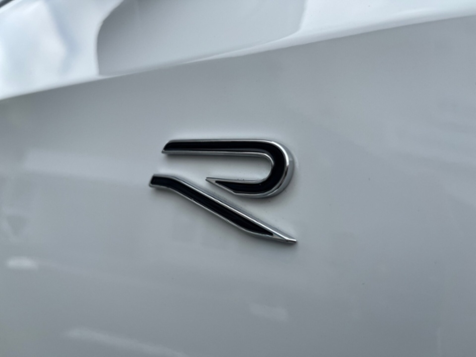 Volkswagen Golf R-Line