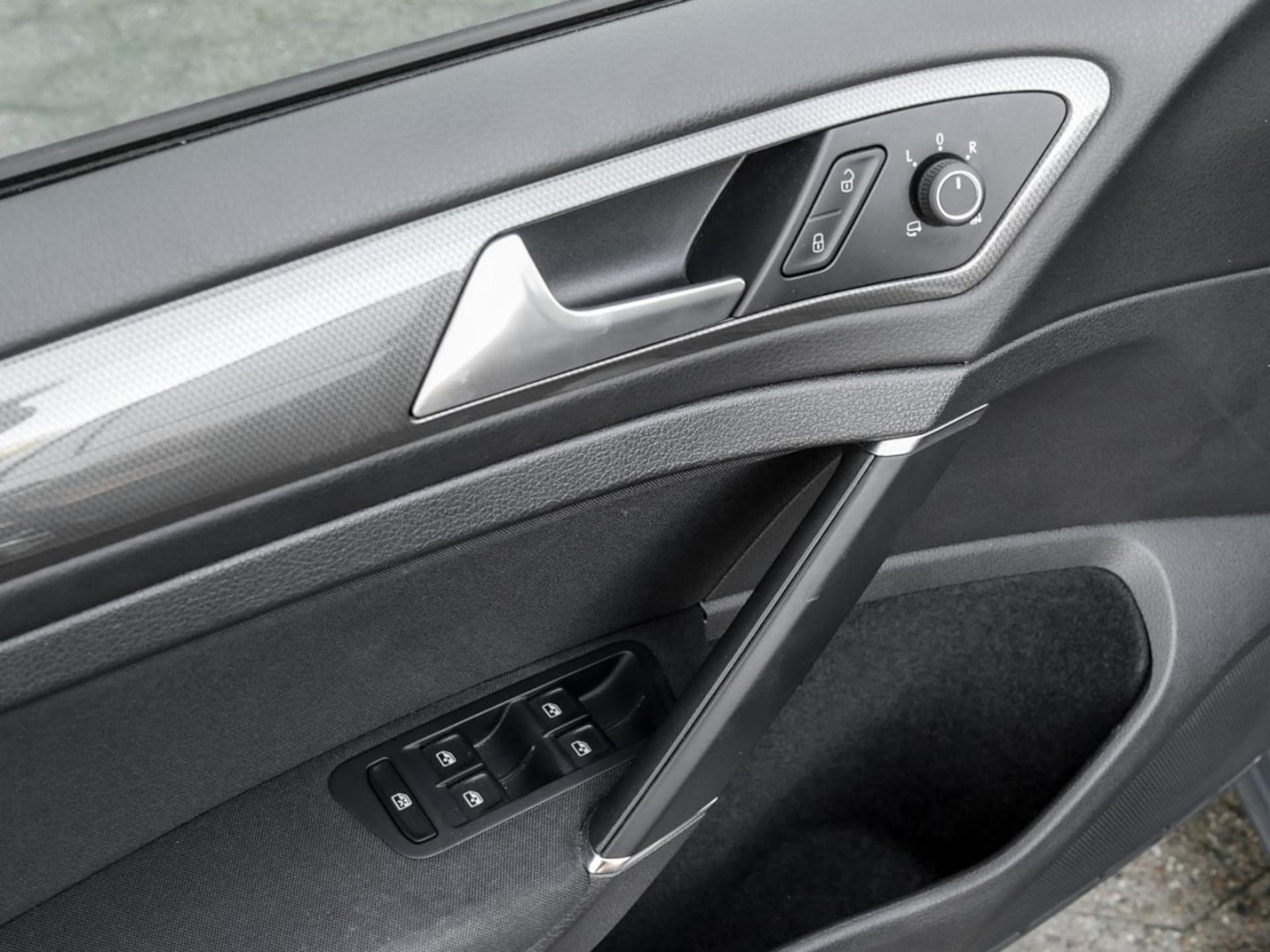 Volkswagen Golf IQ.DRIVE