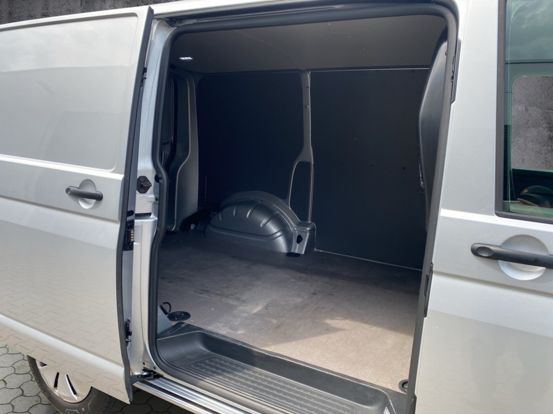 Volkswagen T6.1 Transporter Kasten kurzer Radstand